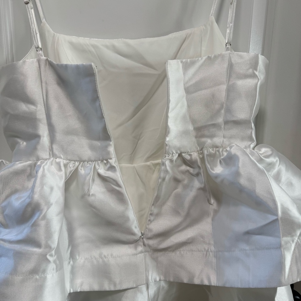 Lulus Bubbly Charm NWT size Medium White Taffeta Tiered Ruffled Mini Dress‎ - Picture 12 of 14